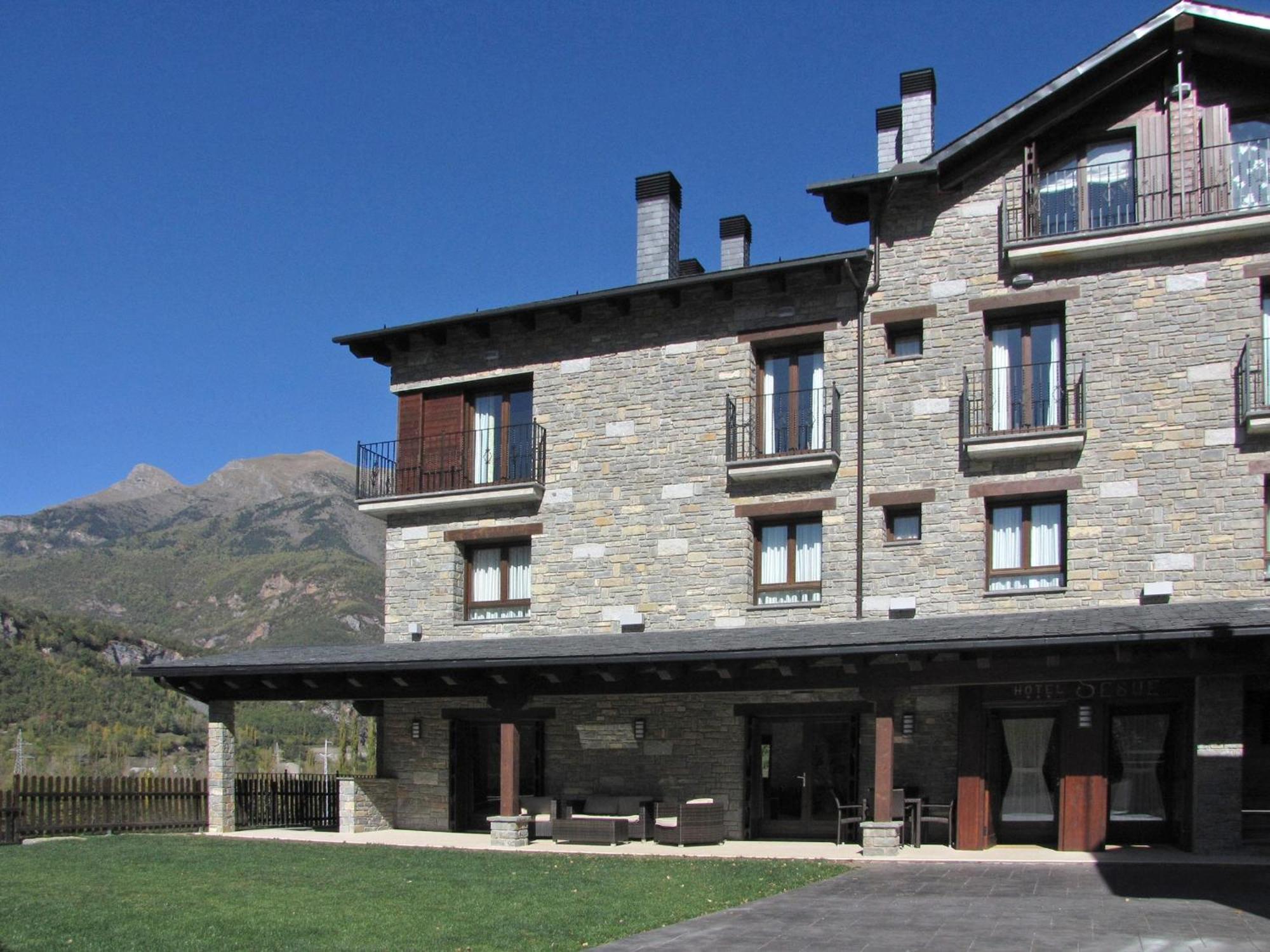 Hotel Sesue Benasque Kültér fotó