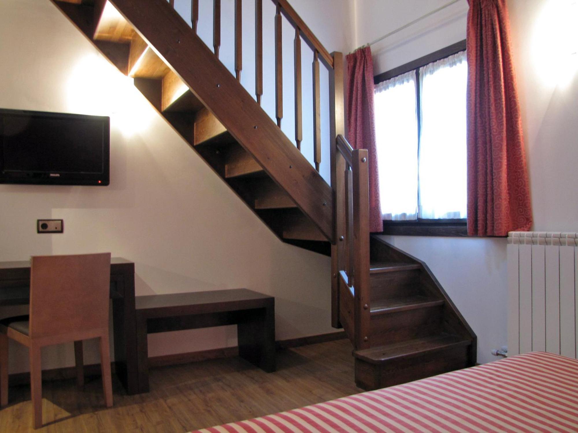 Hotel Sesue Benasque Szoba fotó