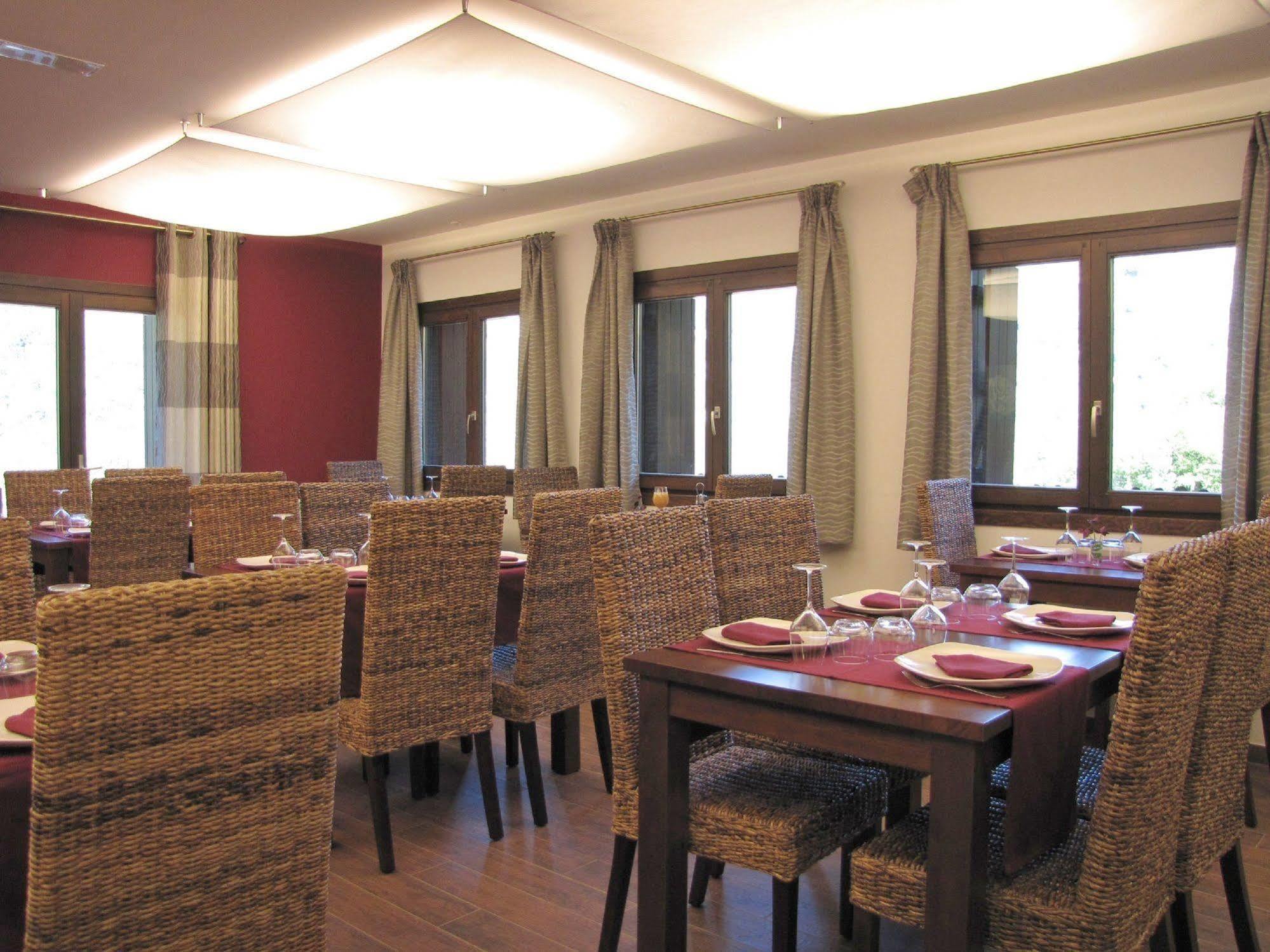 Hotel Sesue Benasque Kültér fotó