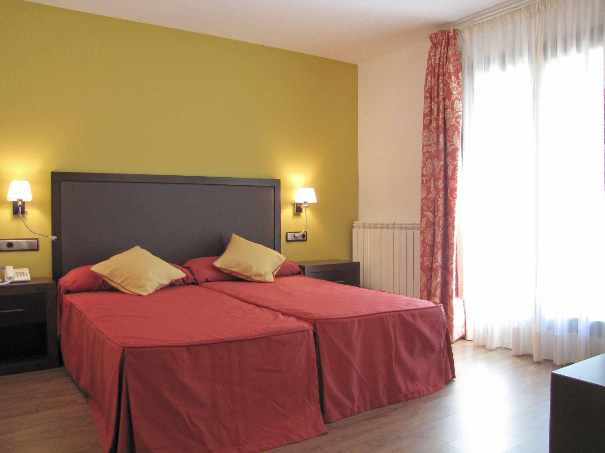 Hotel Sesue Benasque Kültér fotó