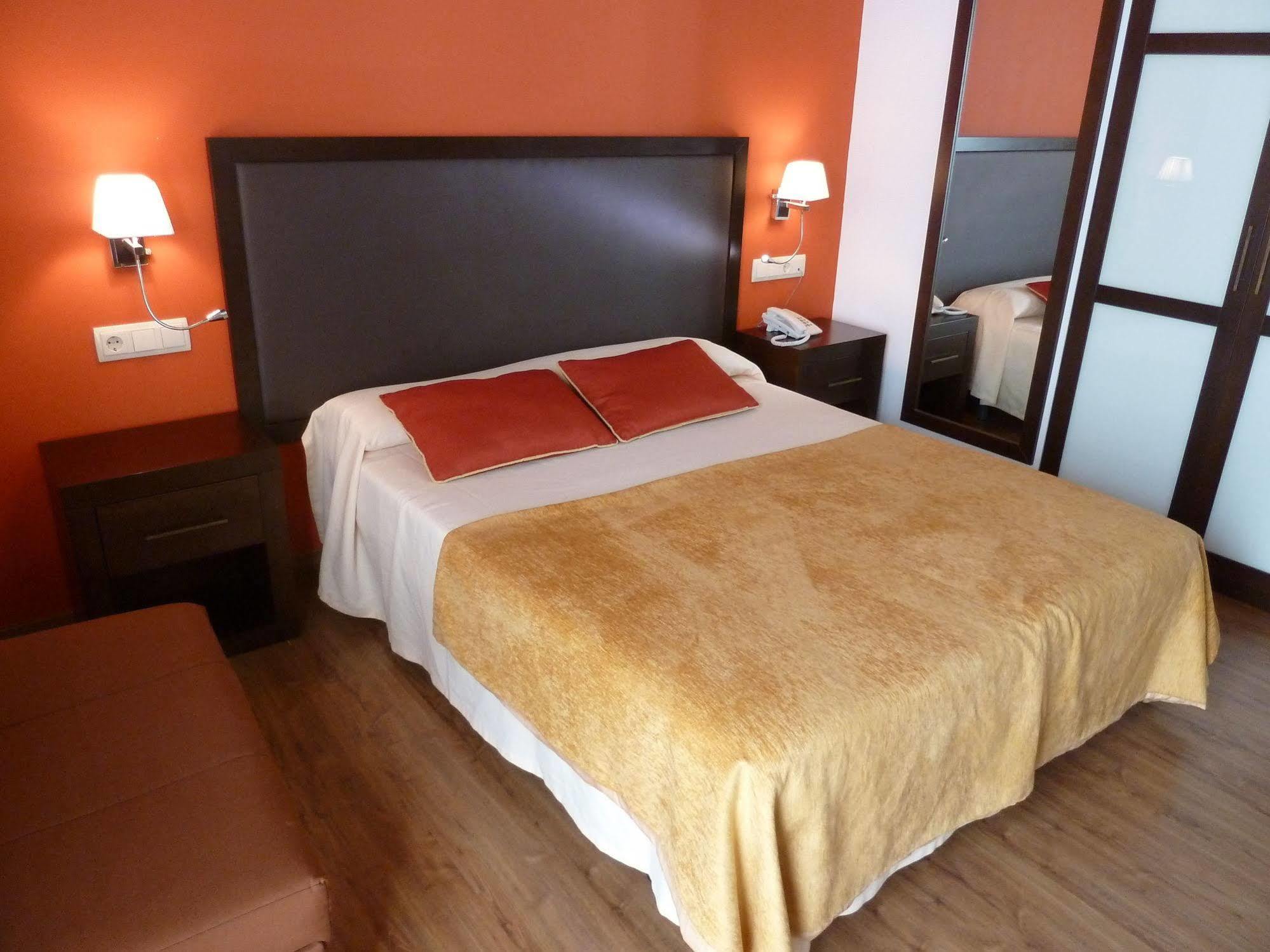 Hotel Sesue Benasque Kültér fotó
